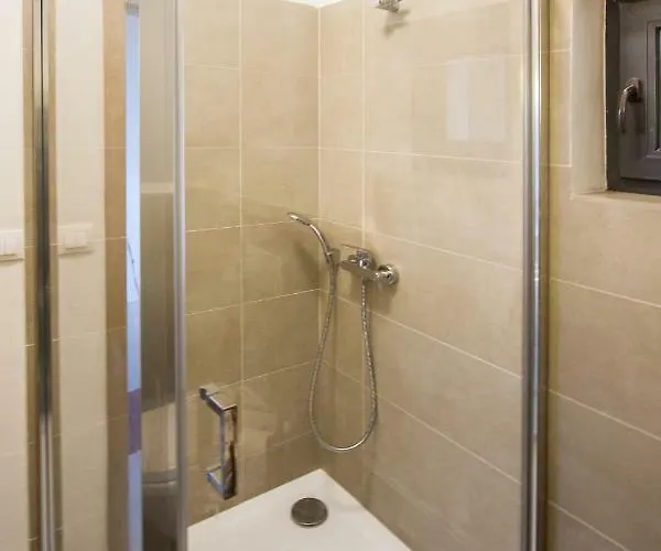 Dobra Lipa Apartment *